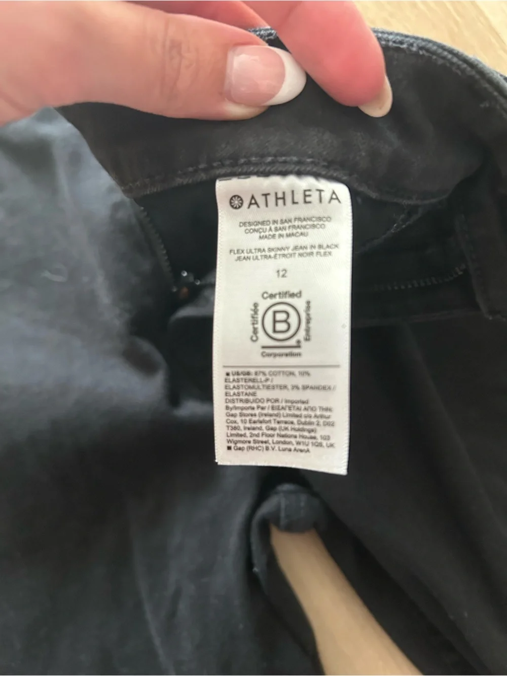 Athleta Black Flex Ultra Skinny Jeans in Black size 12 - Picture 5 of 5